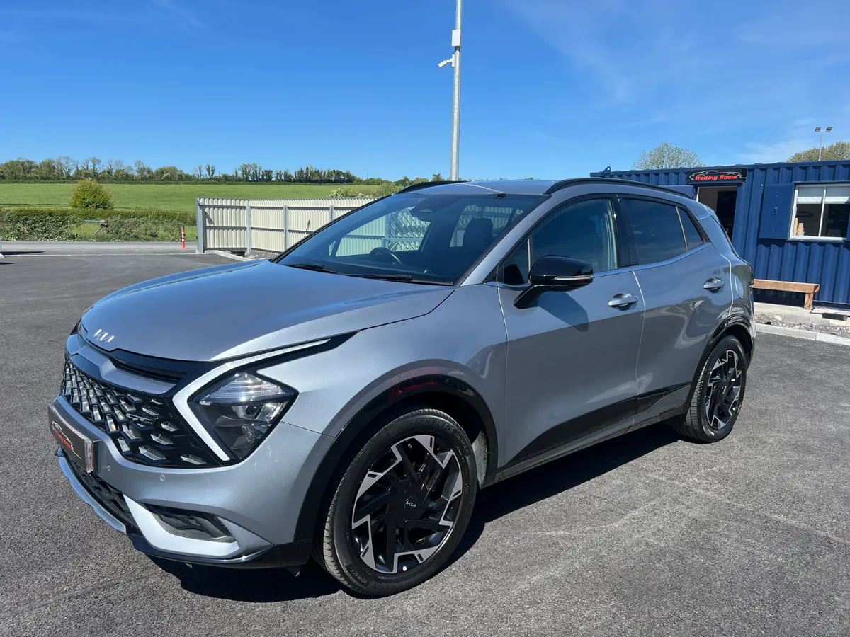 2023 Kia Sportage GT Line 1.6 PHEV 4X4 - Image 4