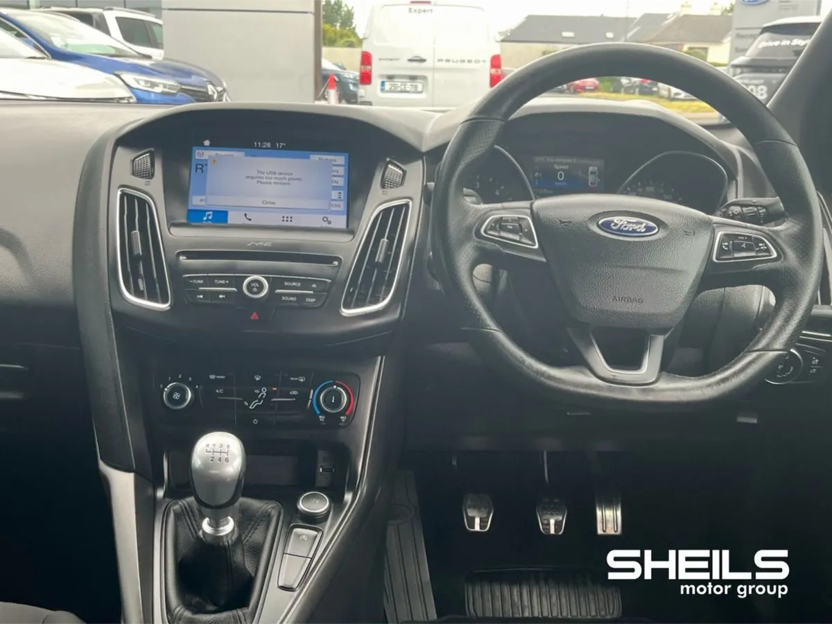 Ford Focus 1.5 Tdci 120PS St-line - Image 3