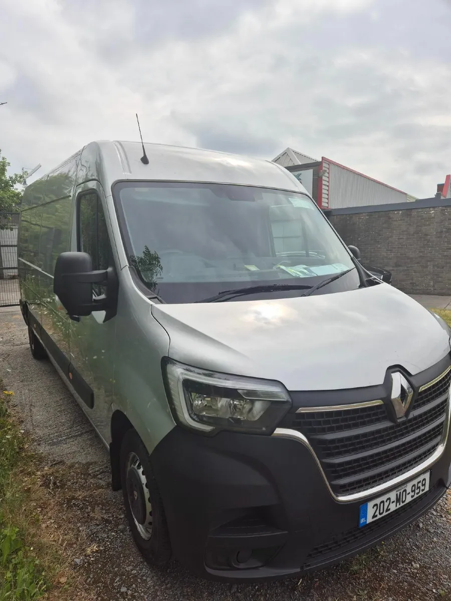 Renault Master 2020 - Image 2