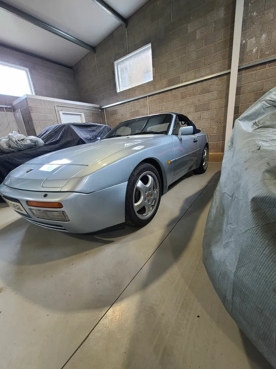 Porsche 944 1990 S2 Cabrio Convertible - Image 2