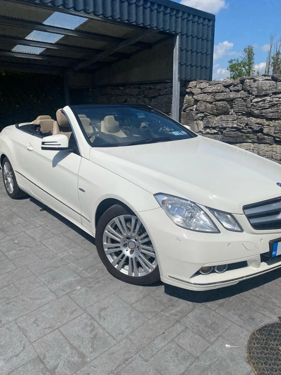 Mercedes E250 cabriolet - Image 1