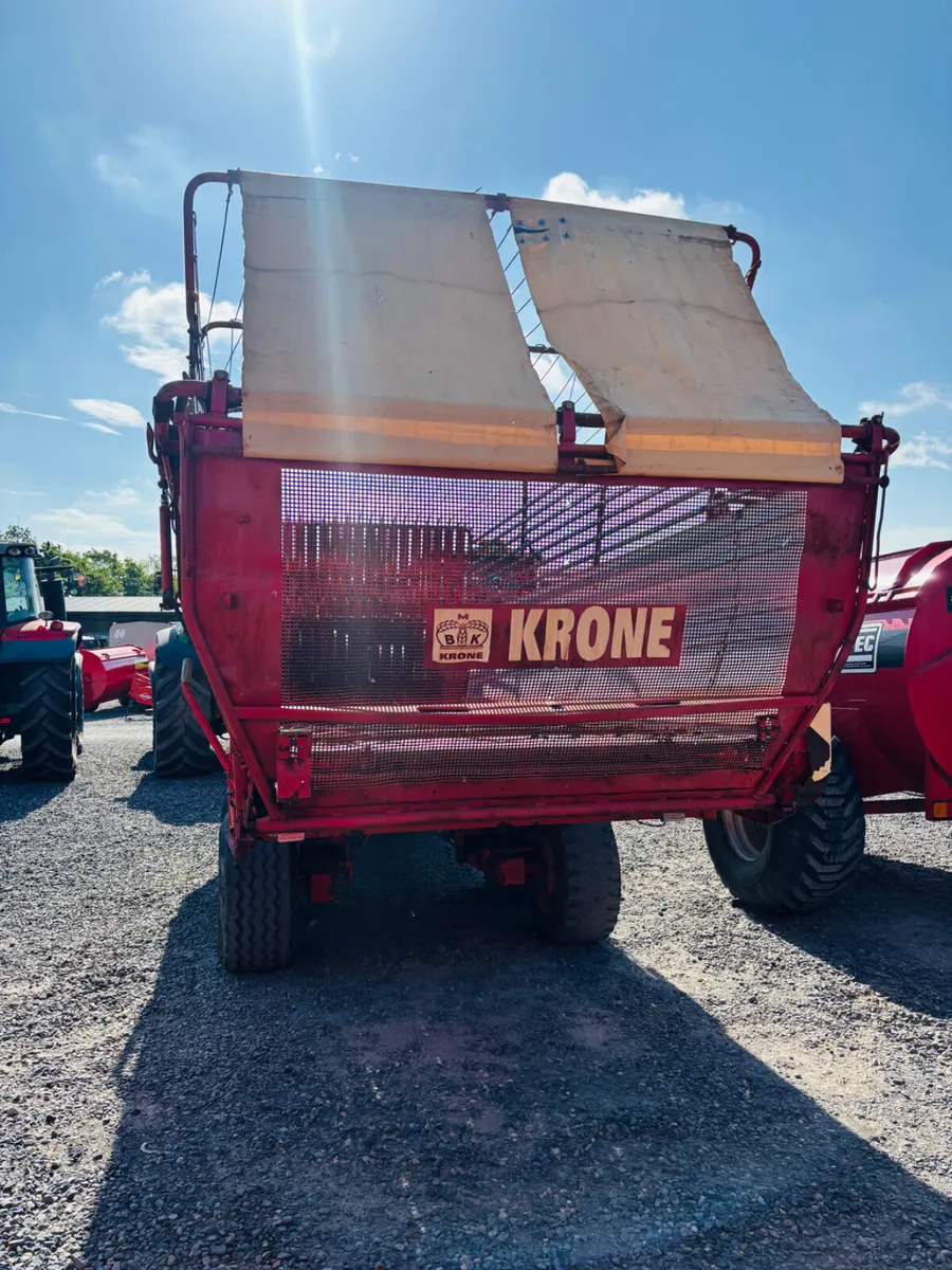 Krone silage wagon - Image 4