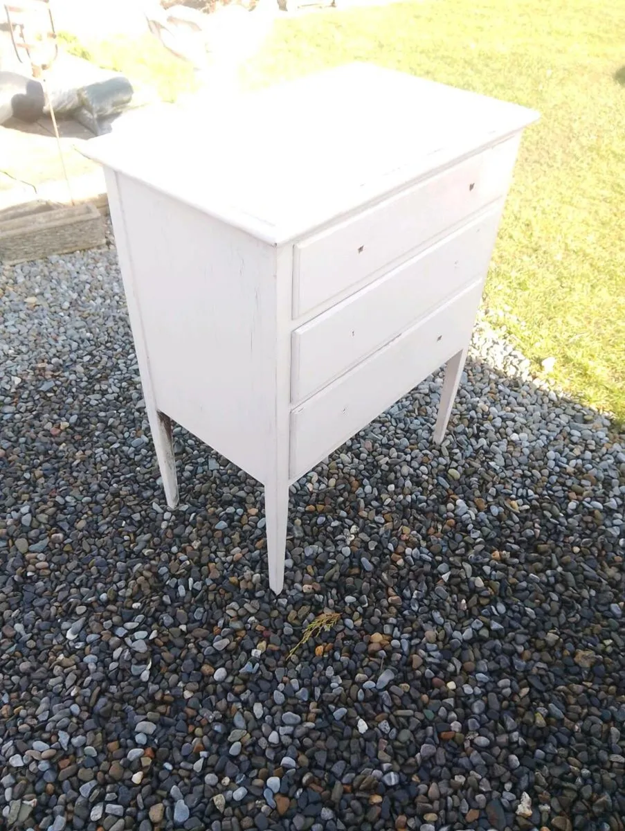 Chest of drawers - Image 2