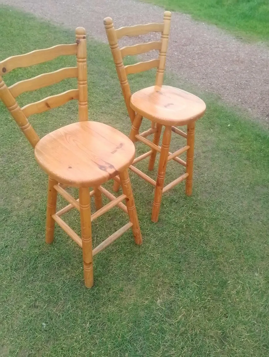 2 solid wood stools - Image 2