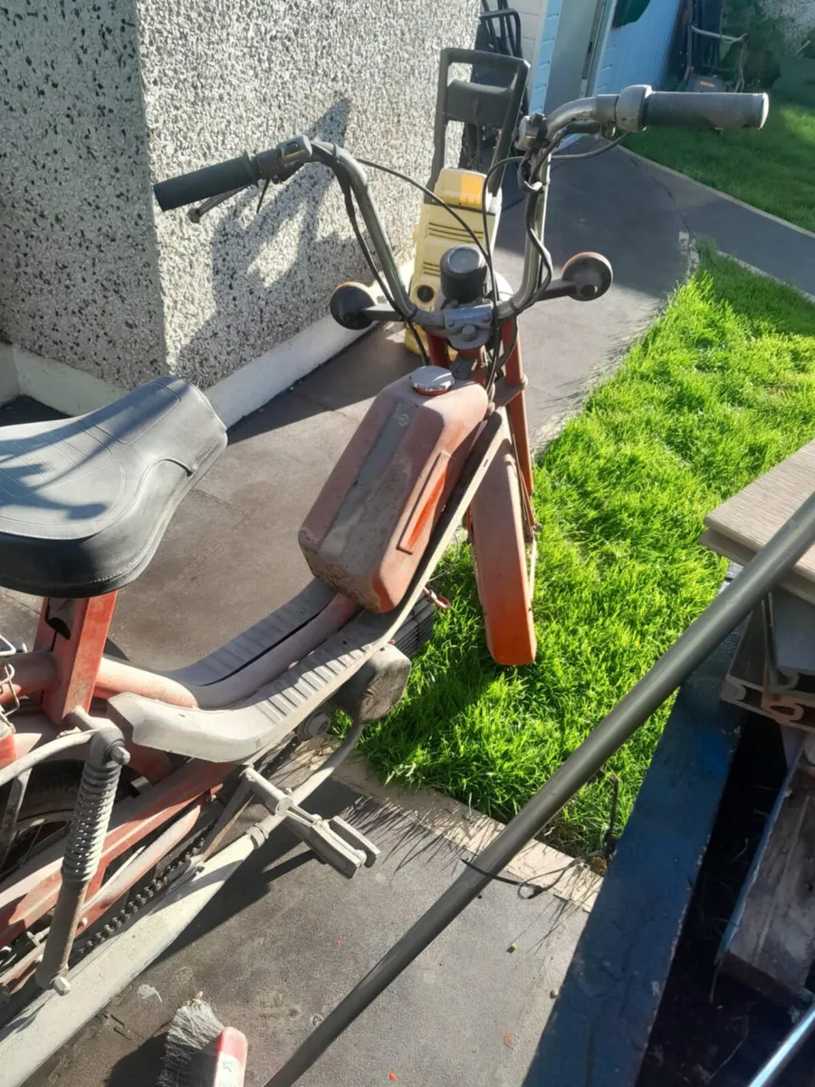 1988 Jawa 50cc motorcycle - Image 1