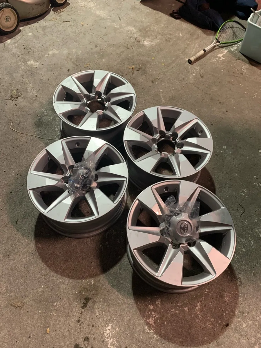 Landcruiser Alloy Wheels - Image 1