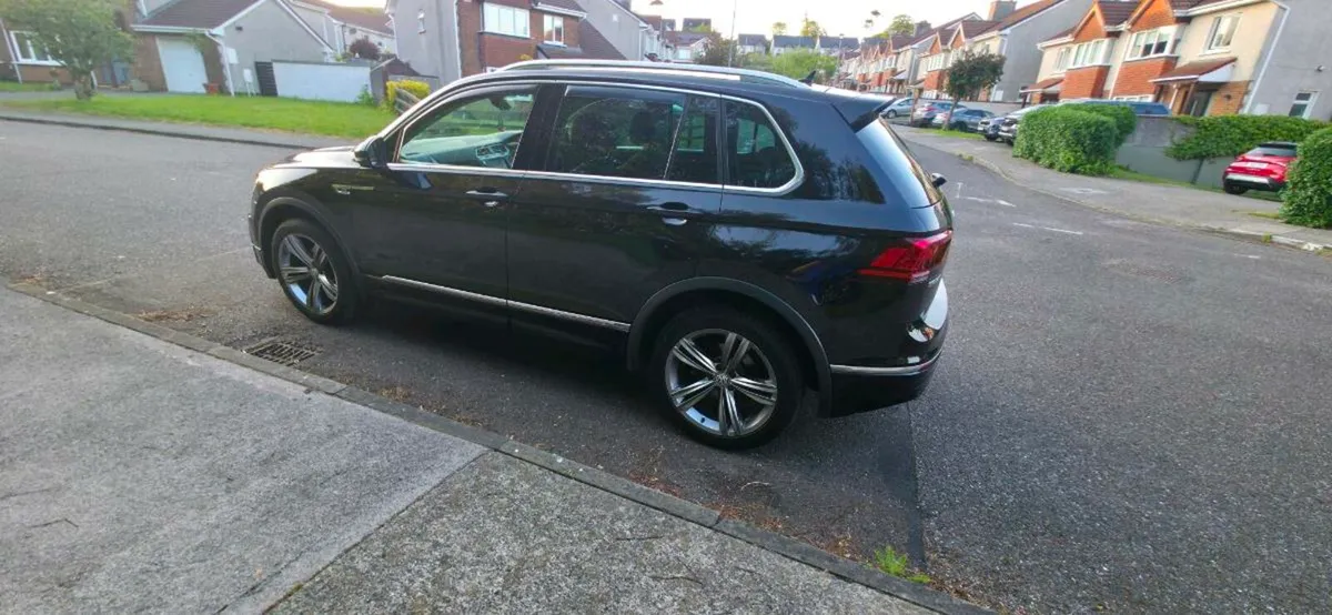 Vw Tiguan R-Line  Highline 2.0 TDI 150 BHP 2016 - Image 3