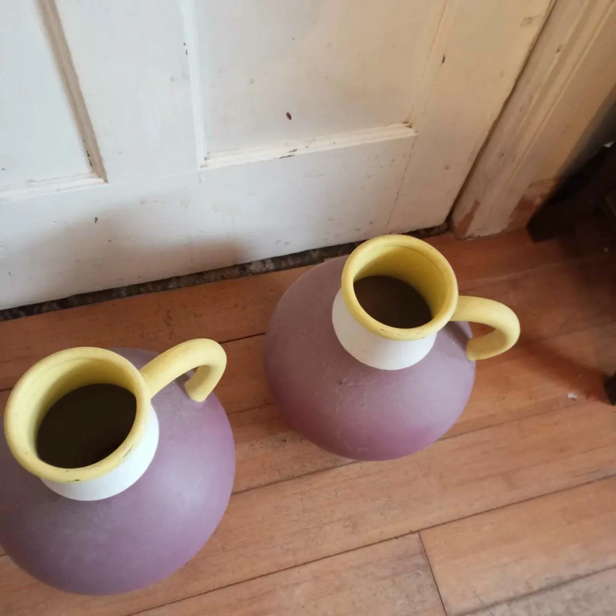 2 matching jugs - Image 2