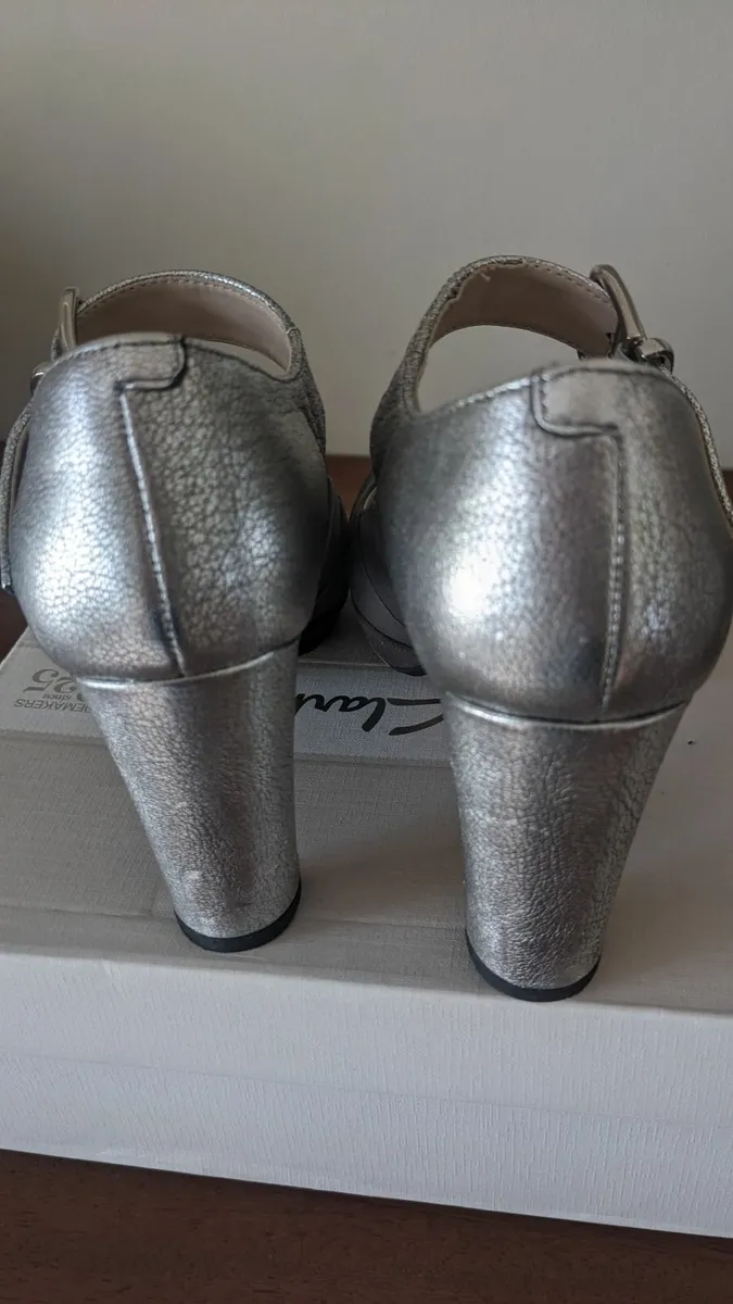Ladies Shoes - Image 3