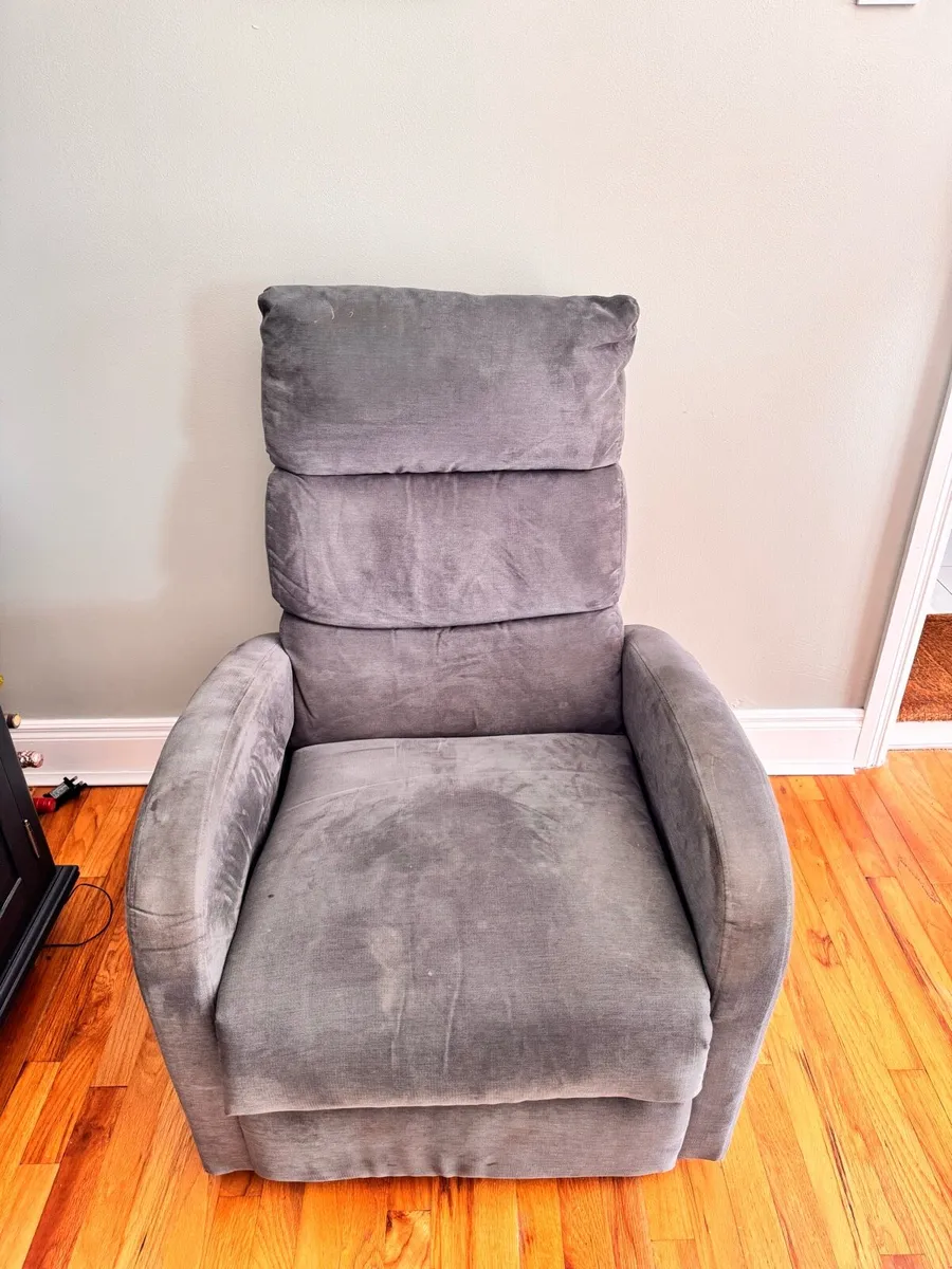 Reclining Chair - Image 2