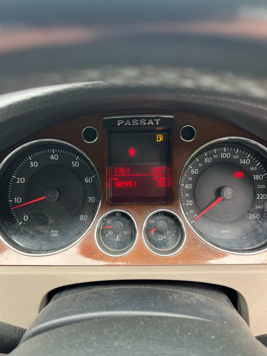 2007 VW Passat,1.6 petrol - Image 2