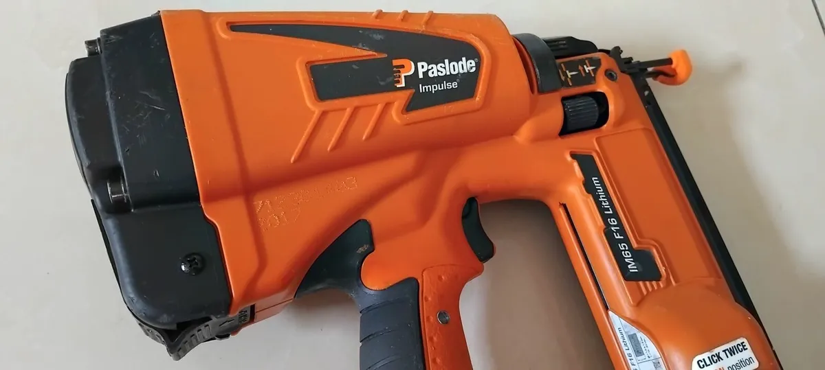 Paslode im65 F16 2nd fix Nail Gun"Fully Serviced" - Image 2
