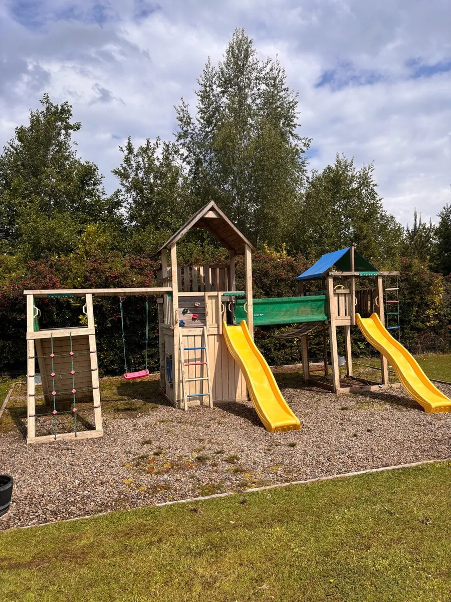 Play house - Image 1