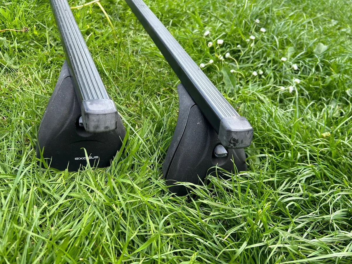 Roof Bars 1.3m - Image 1