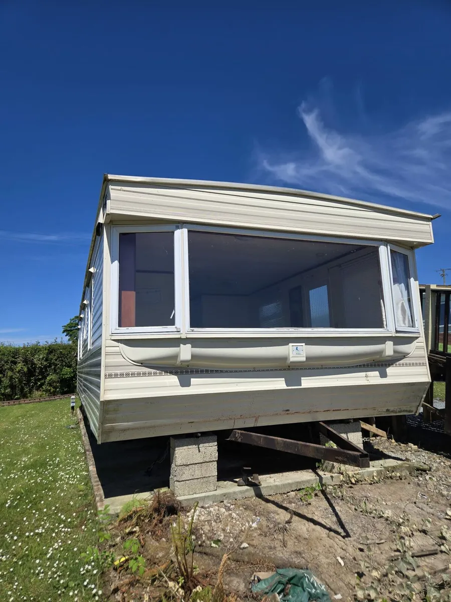 Mobile home - Image 1