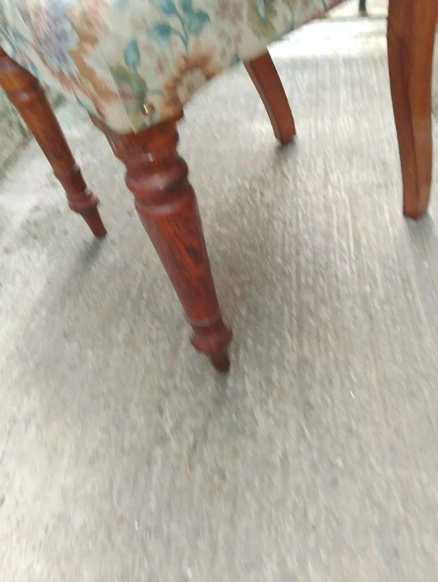 Antique chair - Image 2