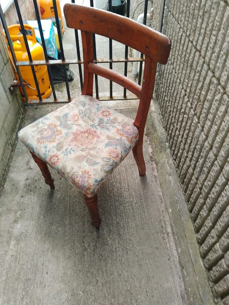 Antique chair - Image 3