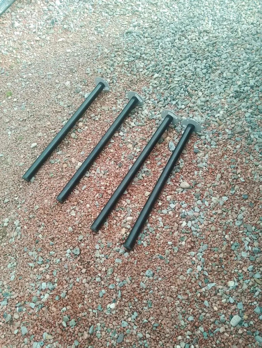 4 table legs - Image 1