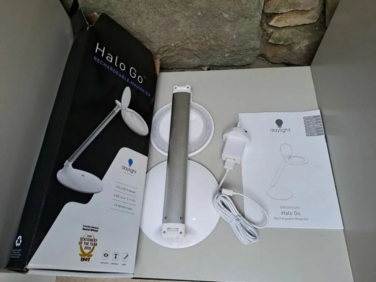 Halo Go Rechargeable Magnifier lamp - Image 3