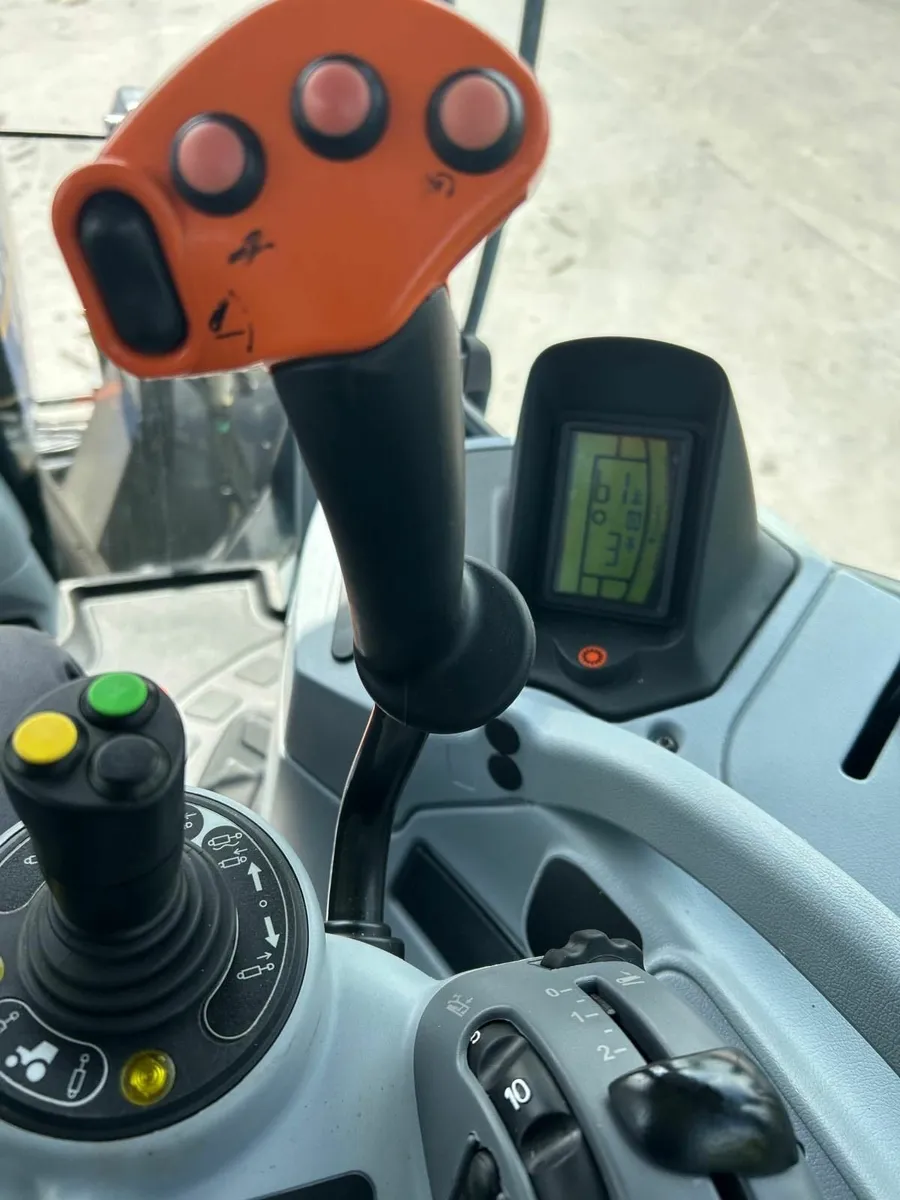 2023 New Holland T7.210 - Image 4