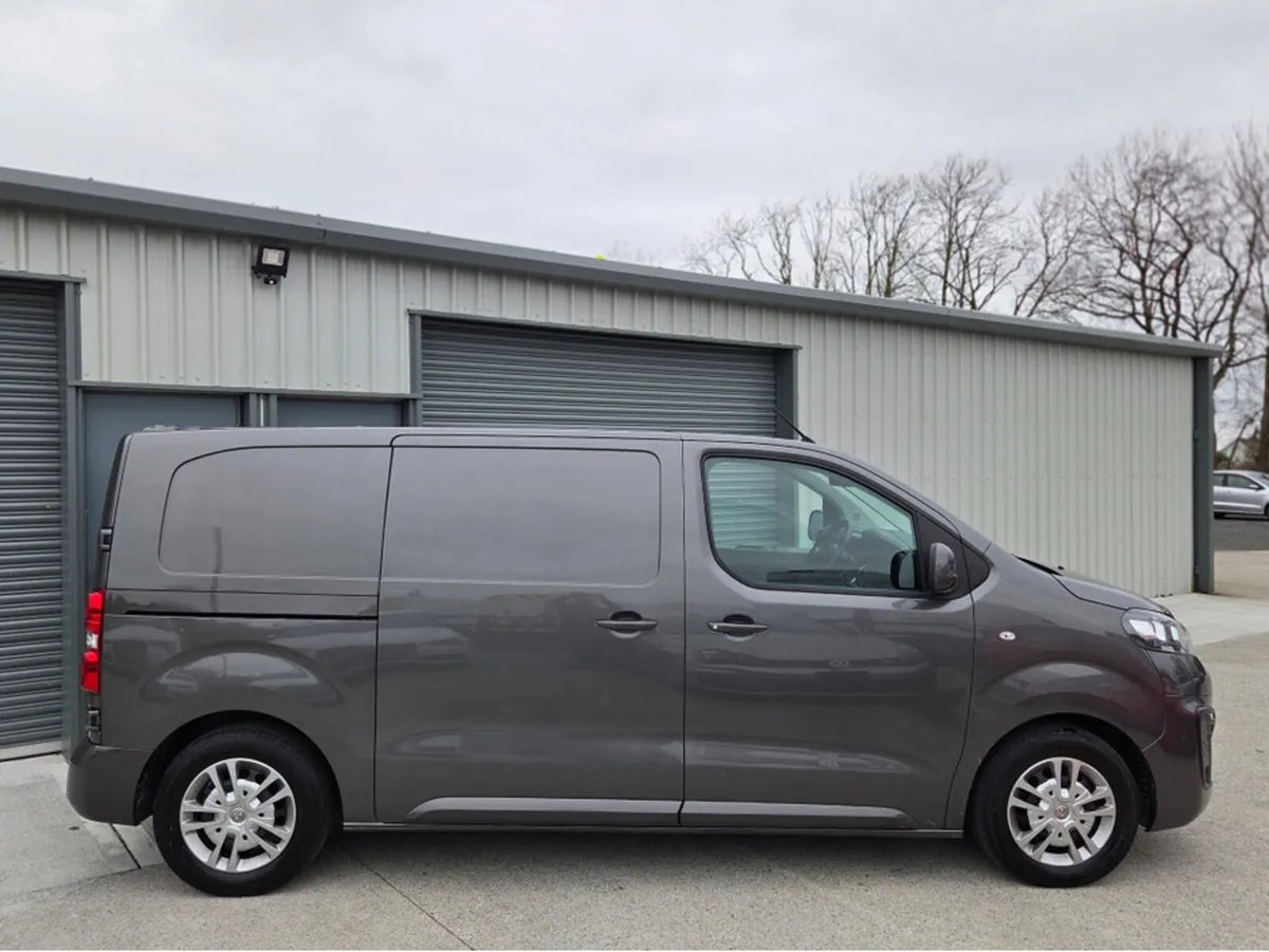 Vauxhall Vivaro 2021 - Image 2