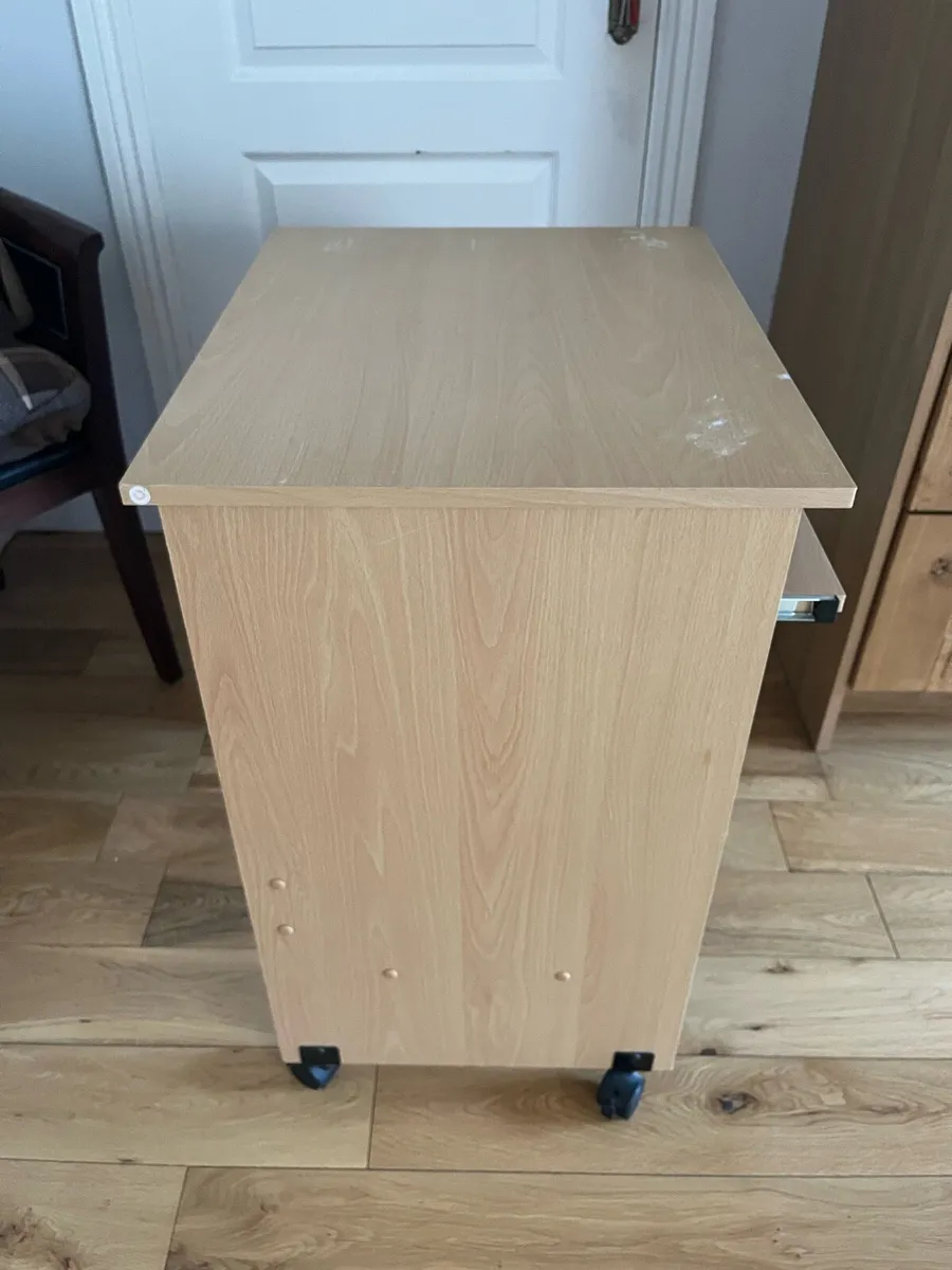 Computer desk - Image 4