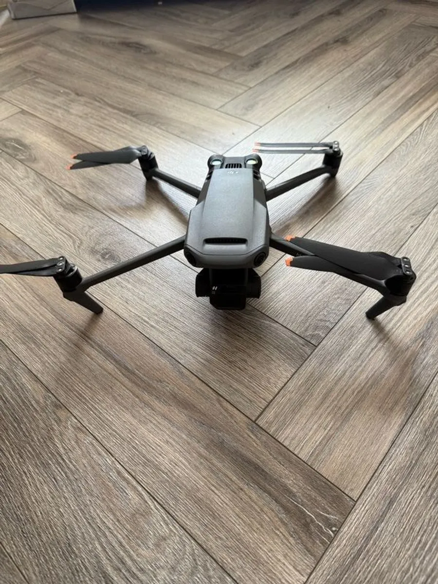dji mavic 3 - Image 1