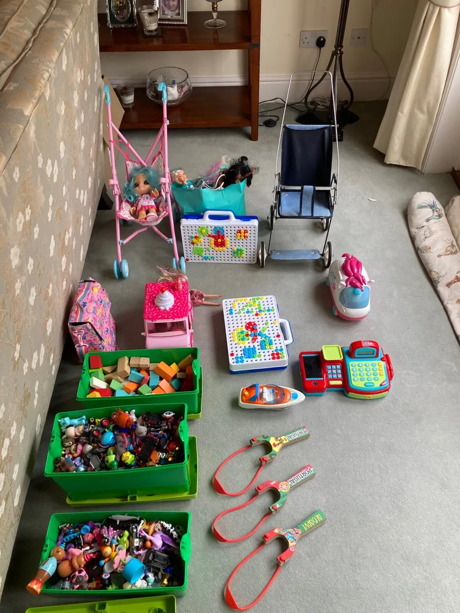 Toys - Image 1