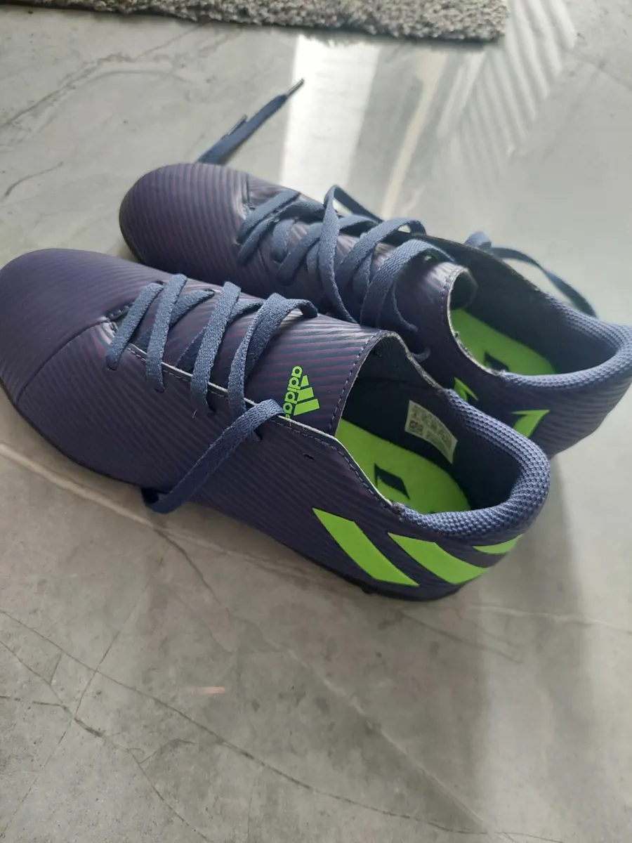 Astro shoes size UK - Image 1