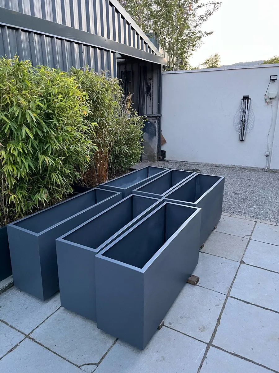 Steel garden planter LARGE - Image 1