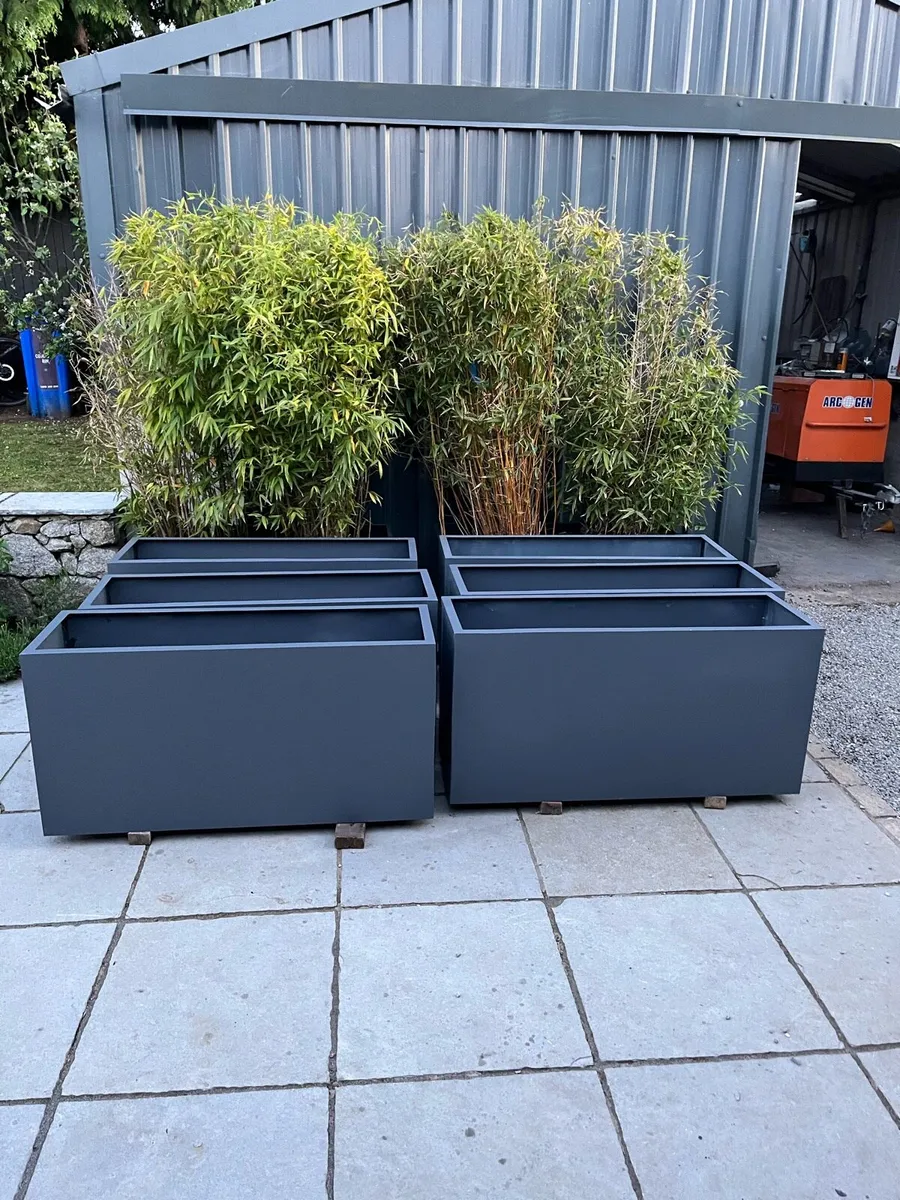 Steel garden planter LARGE - Image 1