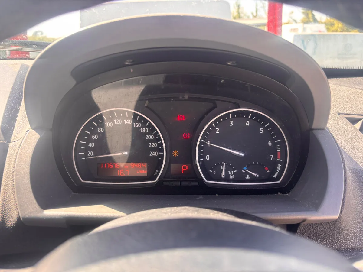 2005 BMW X3 Sport 2.5 i - Image 3