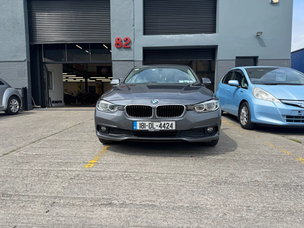 BMW 3-Series 2018 Diesel - Image 3