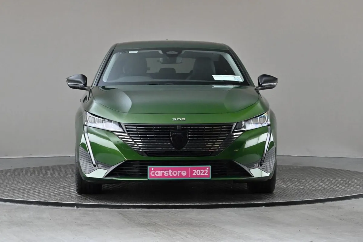 Peugeot 308 1.2 Puretechh 130BHP Allure Auto - Image 2