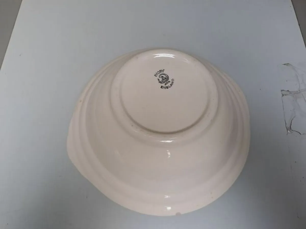 Vintage salad bowl ivory - Image 4