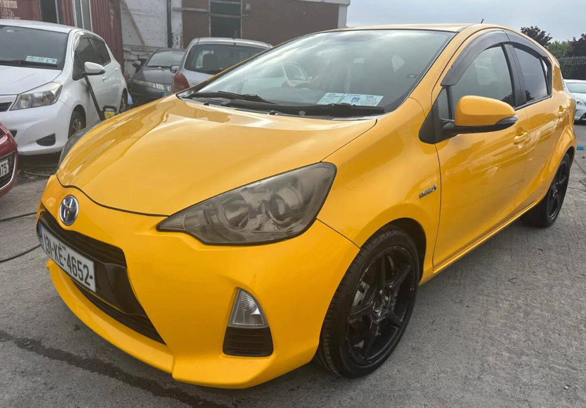 Toyota Aqua 2013 hybrid / New Nct/ Warranty - Image 4
