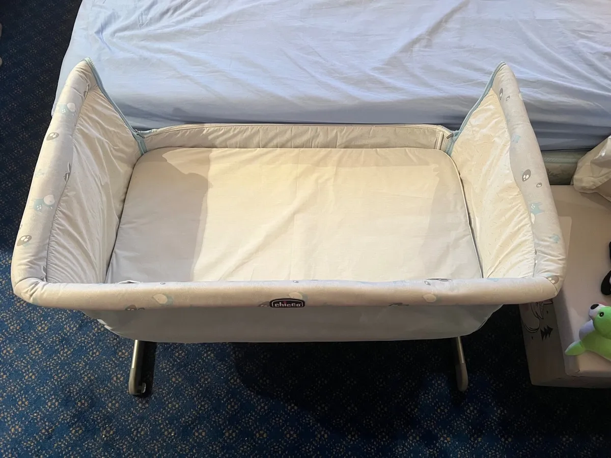 Chicco Next 2 Me - Image 2