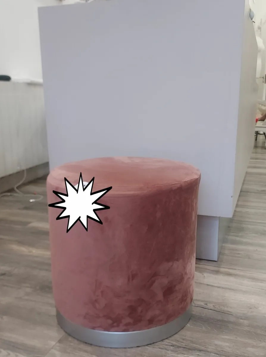 Poufee - Image 1