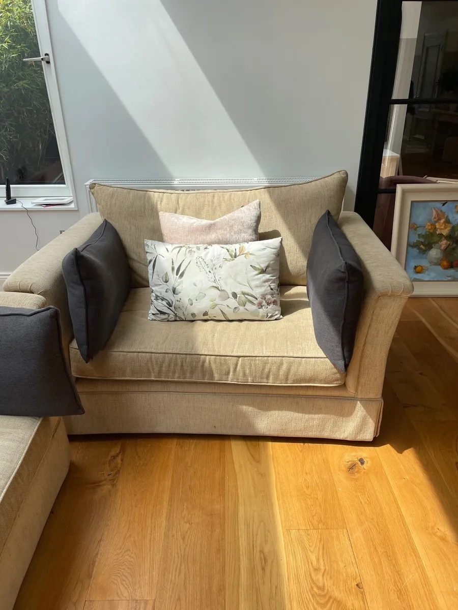 Sofa and love seat - Image 2