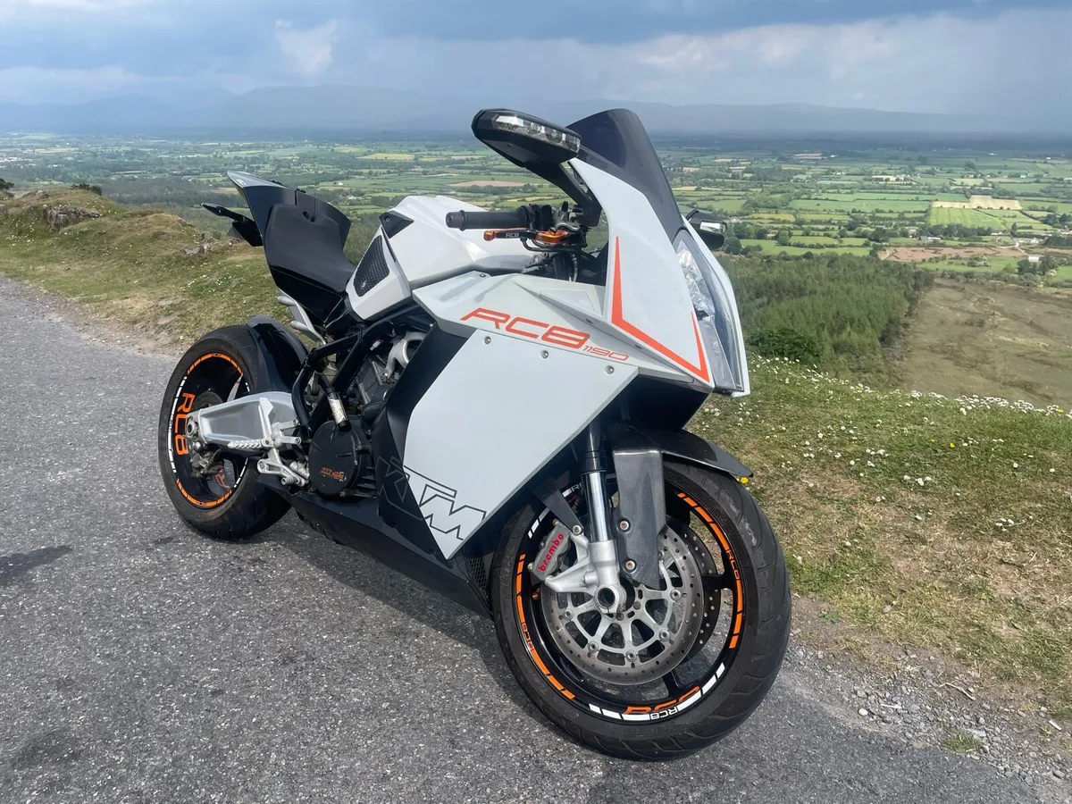 KTM RC8 - Image 1