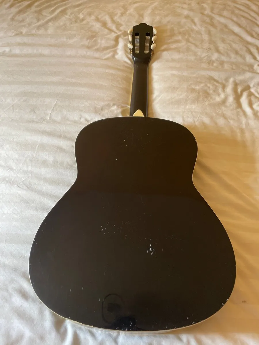 Guitar - Image 2