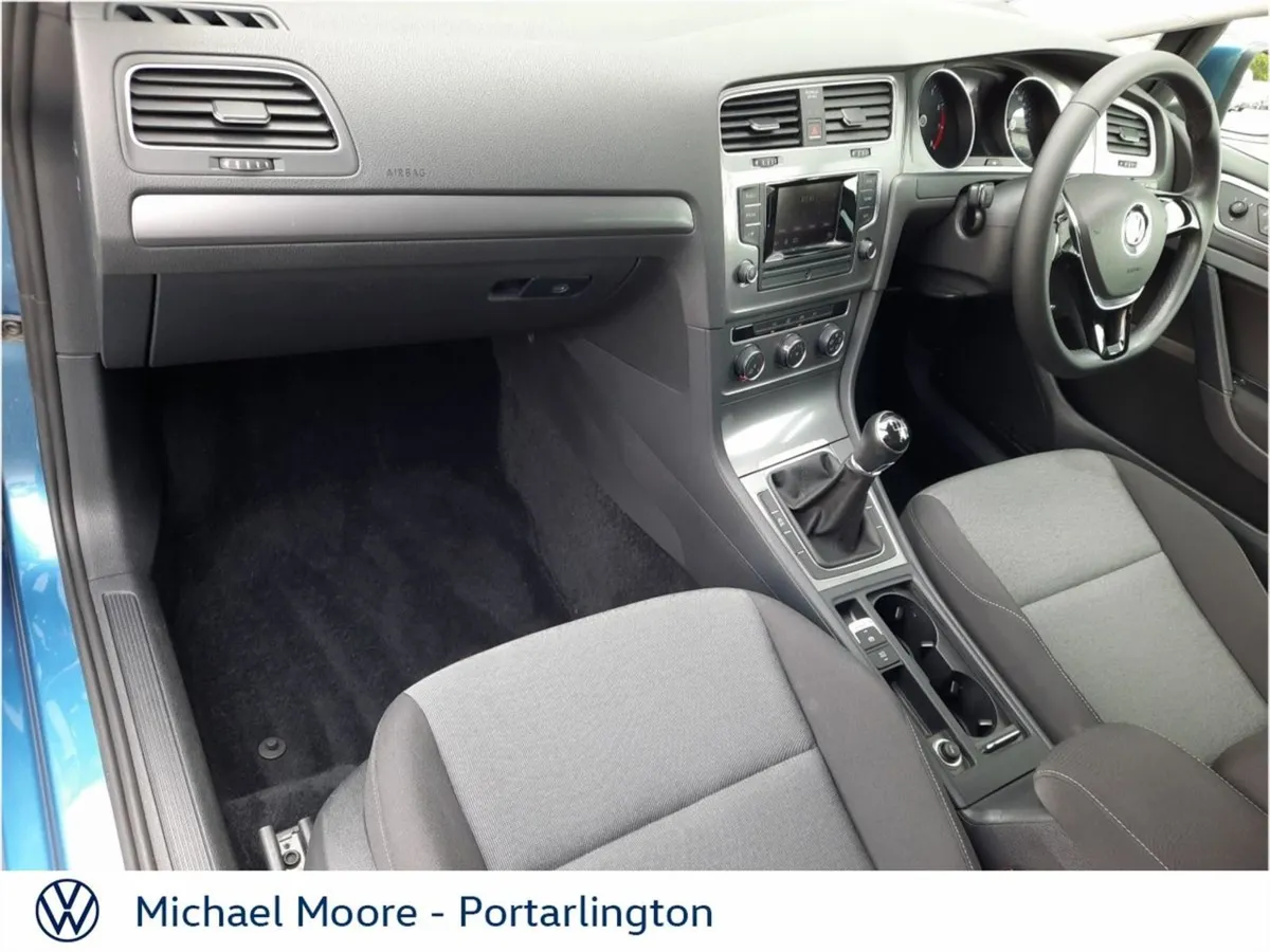 Volkswagen Golf 1.2 TSI 105HP Trendline - Image 4