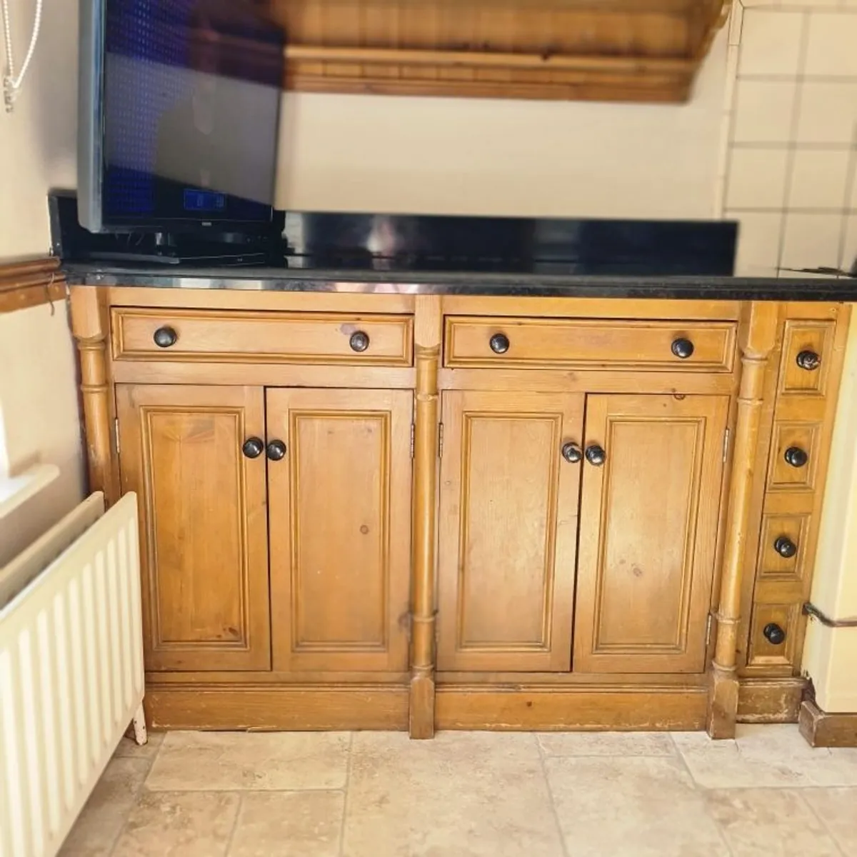 Black solid granite work top and kitchen cabinets - Image 3
