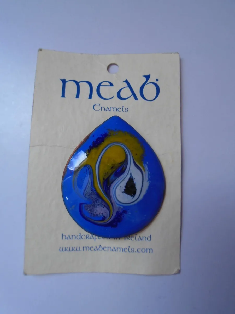 New enamel brooch,Brooch,Jewellery,gift - Image 1