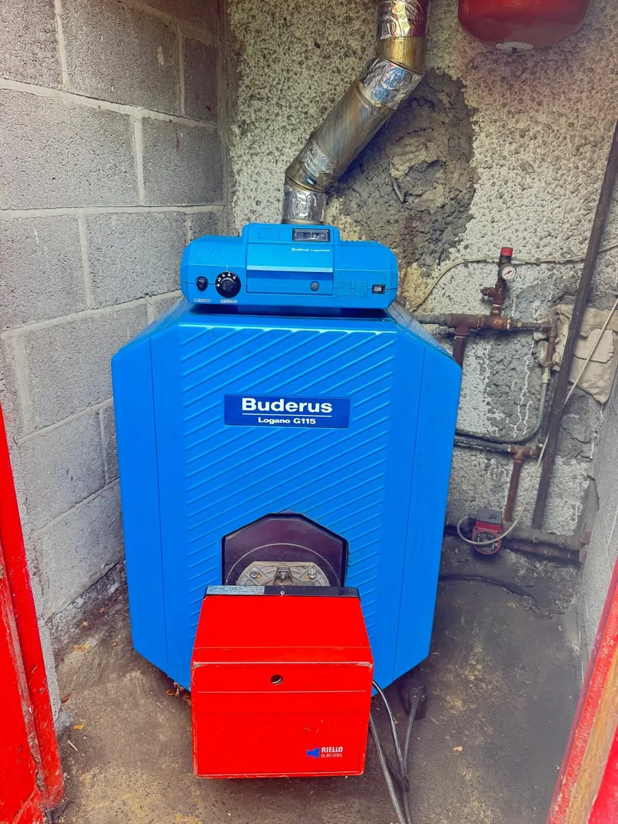 Oil boiler - Image 1