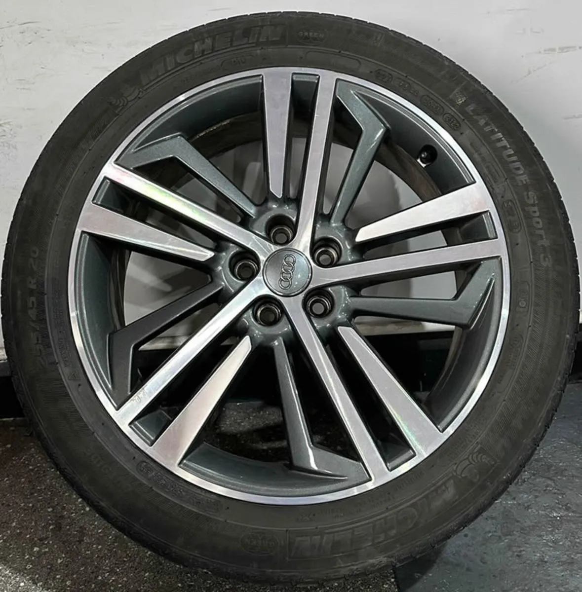 20" GENUINE OEM AUDI Q5 ALLOY WHEELS & TYRES 80A60 - Image 2