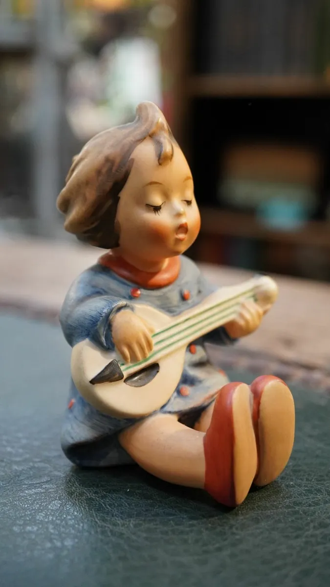 Goebel Hummel Figurine - Joy - Image 3