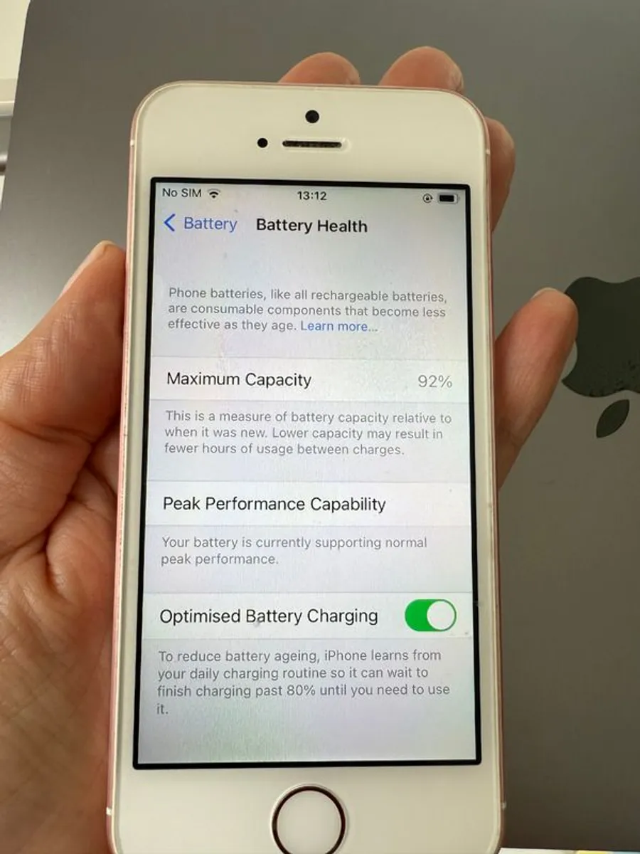 iPhone SE 32 GB - Image 2