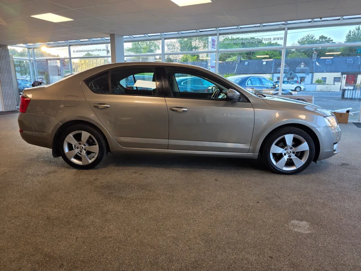 Skoda Octavia Elegance 1.6 TDI 1015 - Image 3