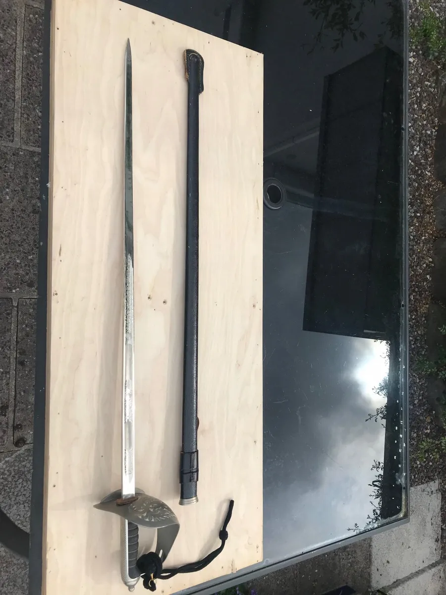 Antique sword - Image 1